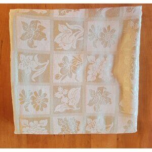 Floral Jacquard Tablecloth (rectangular) 1 of 2